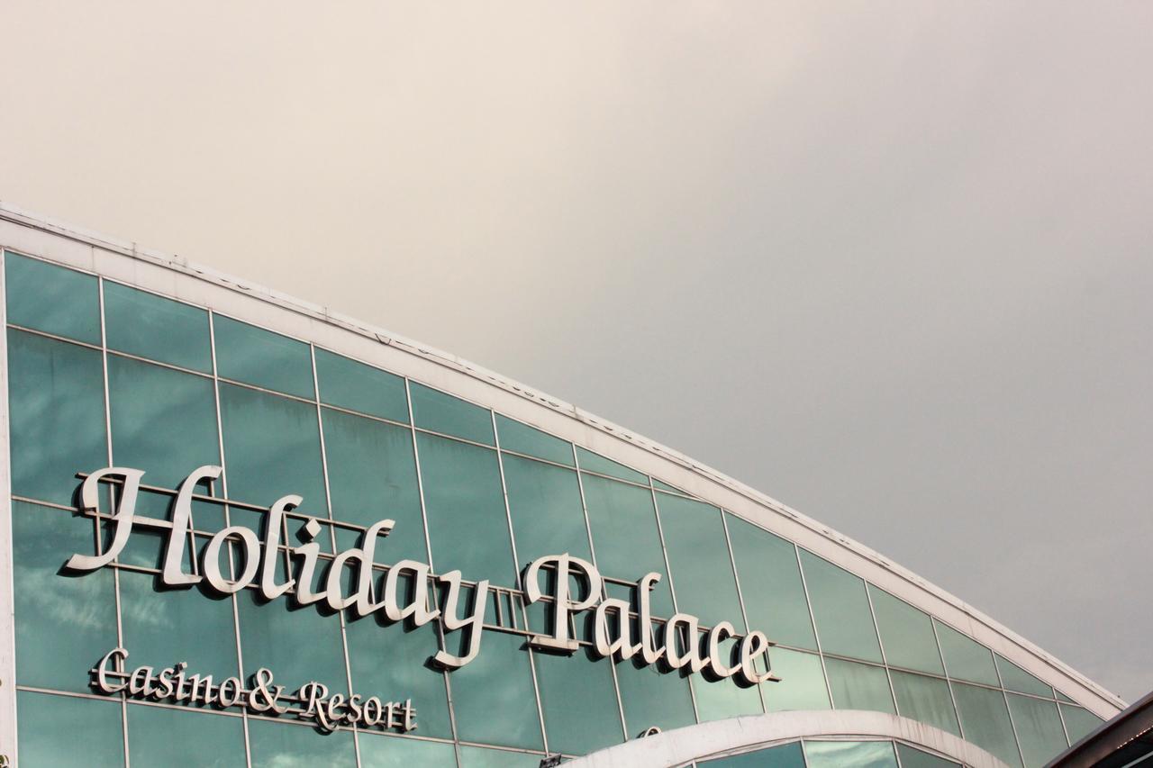 Holiday Palace Ou Chrov Exterior photo